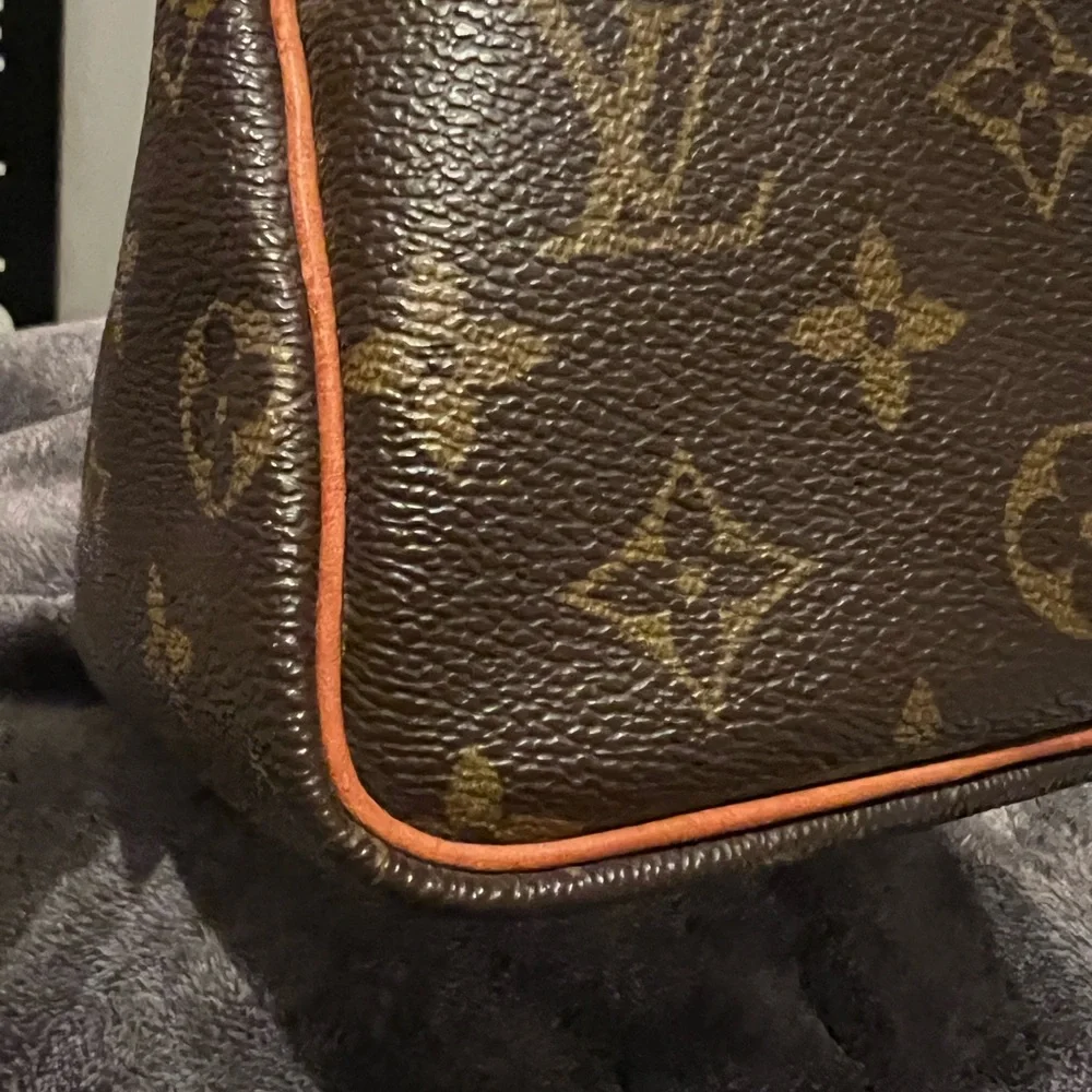 Louis Vuitton Speedy 25 *USED* - Picture 15 of 15